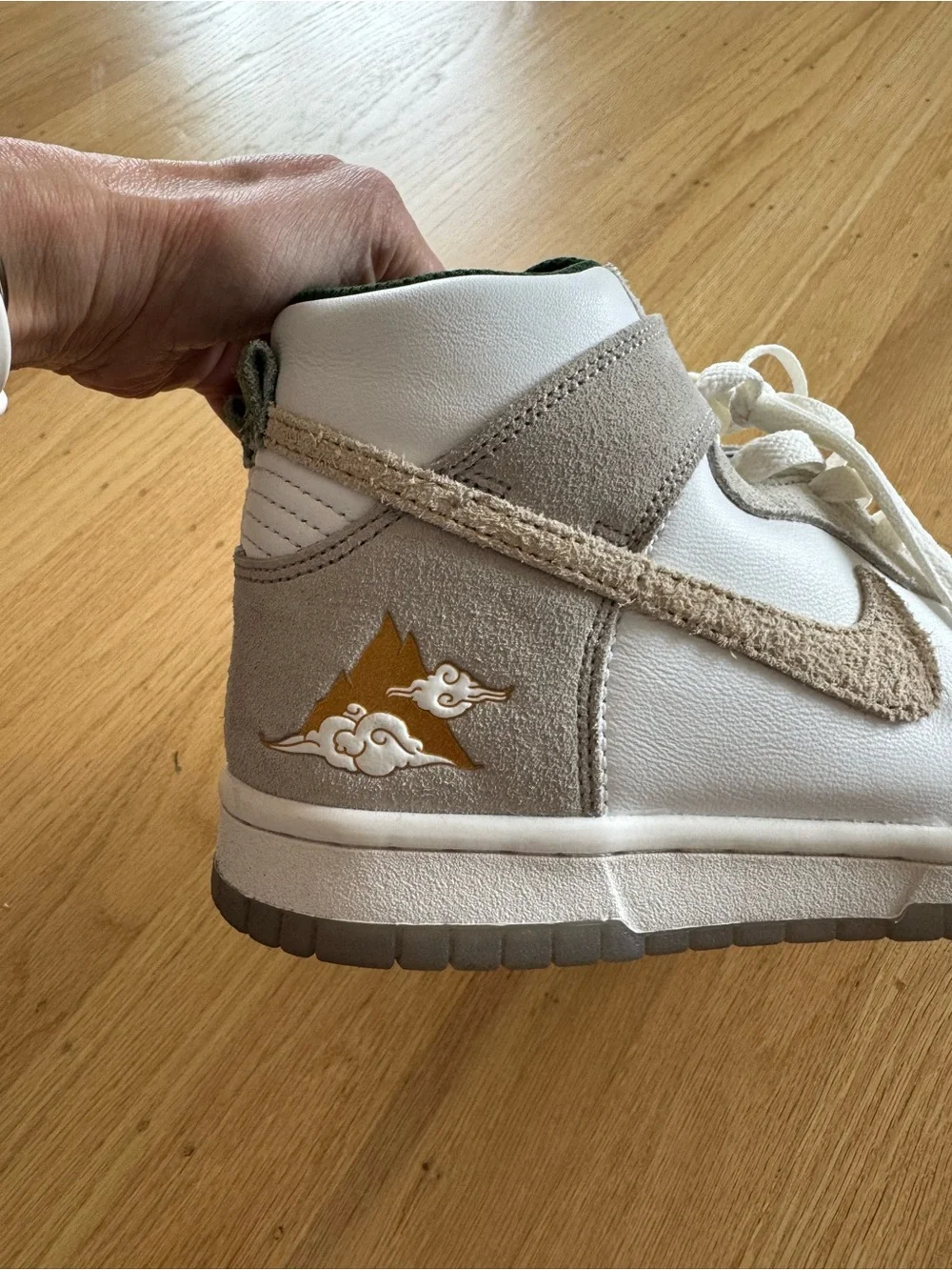 Nike Dunk High Gold Mountain